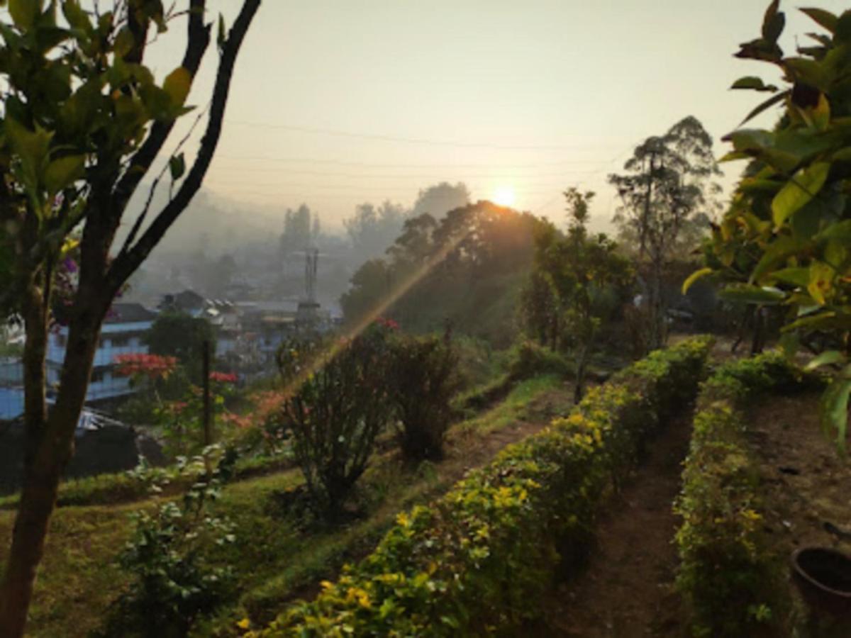 Rheinberg Town Haus Otel Munnar Dış mekan fotoğraf