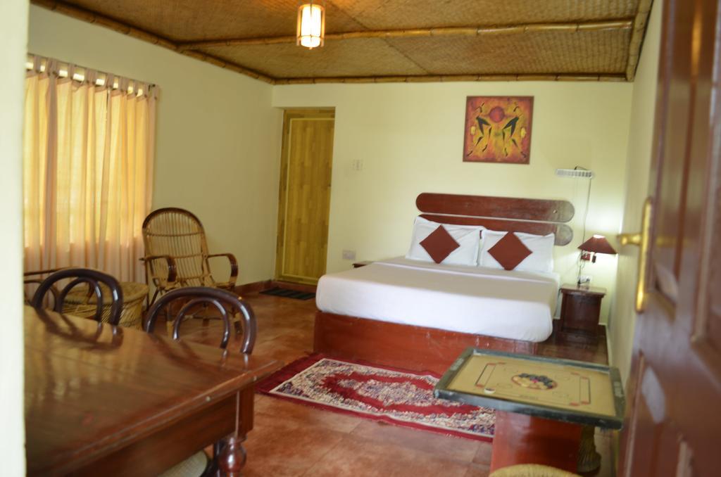 Rheinberg Town Haus Otel Munnar Oda fotoğraf